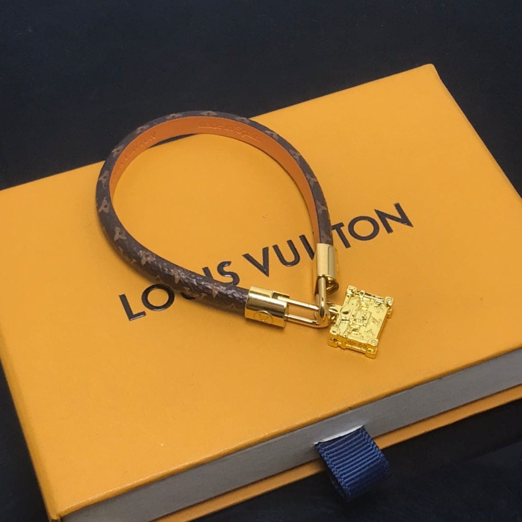 18K Louis Vuitton Petite Malle Charm Bracelet